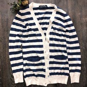 🚨 SOLD Forever 21 Striped Cardigan